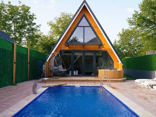 Last Summer Bungalov