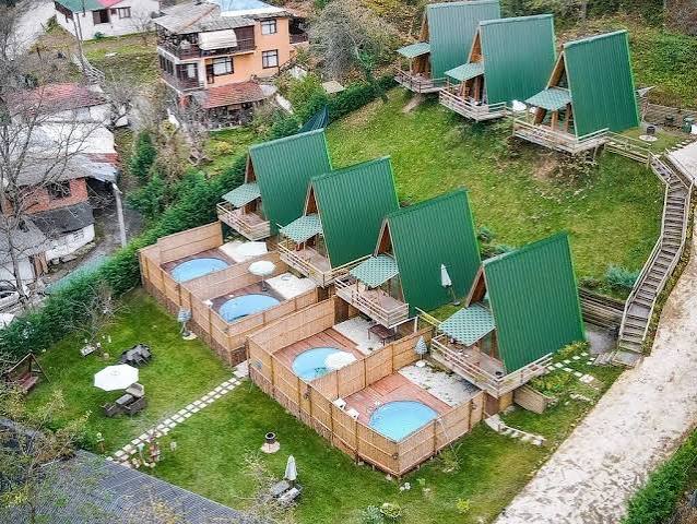 Natural Life Bungalows