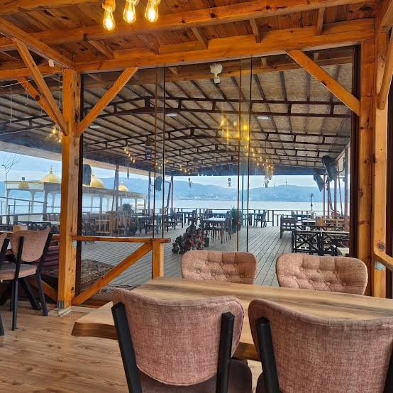 Reisin Teknesi Restoran
