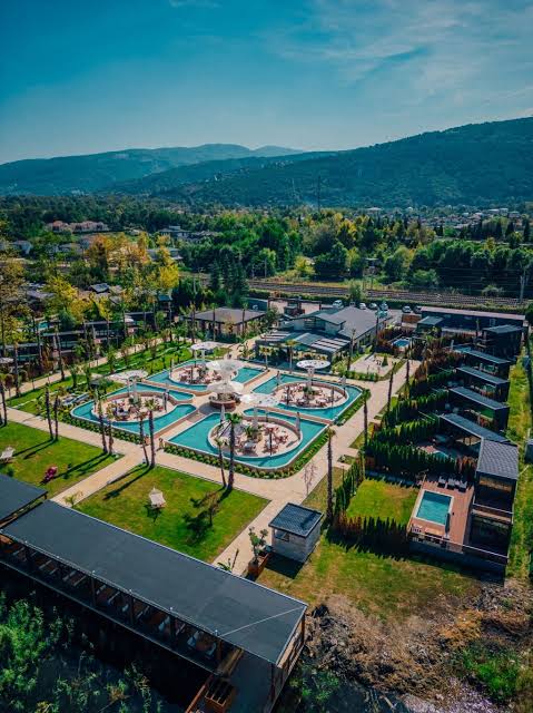 Velour Hotel & Restaurant